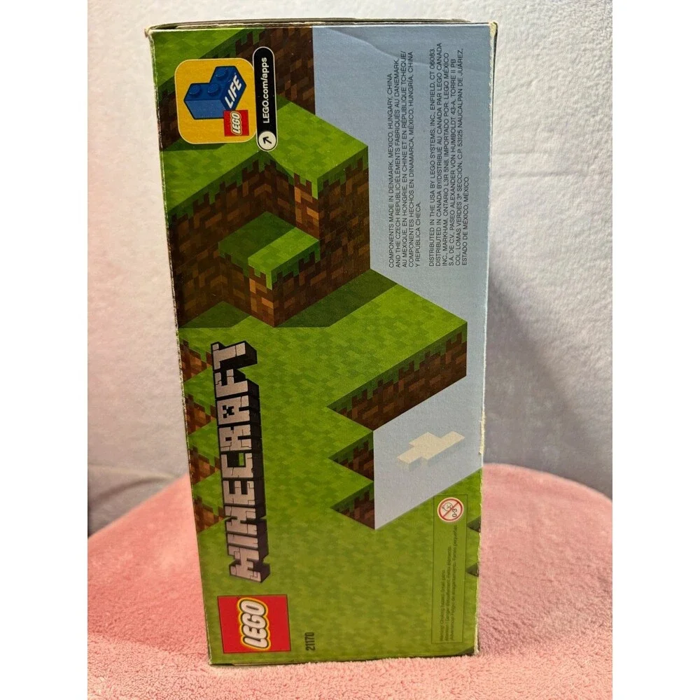 LEGO Minecraft: The Pig House (21170) New in box, factory sealed, complete